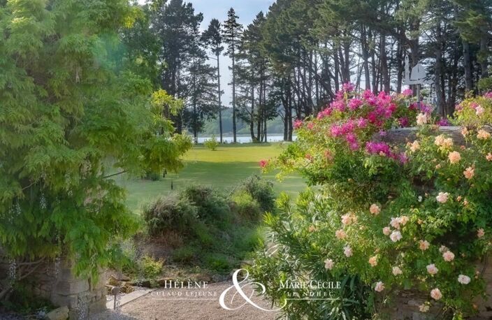 GOLFE DU MORBIHAN — DOMAINE HISTORIQUE D’EXCEPTION AVEC VUE ET ACCÈS DIRECT À L’EAU — photo 3