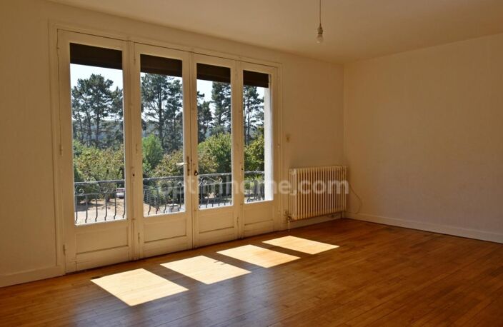 MISSIRIAC – Maison familiale 4 chambres, sous-sol complet et hangar — photo 5