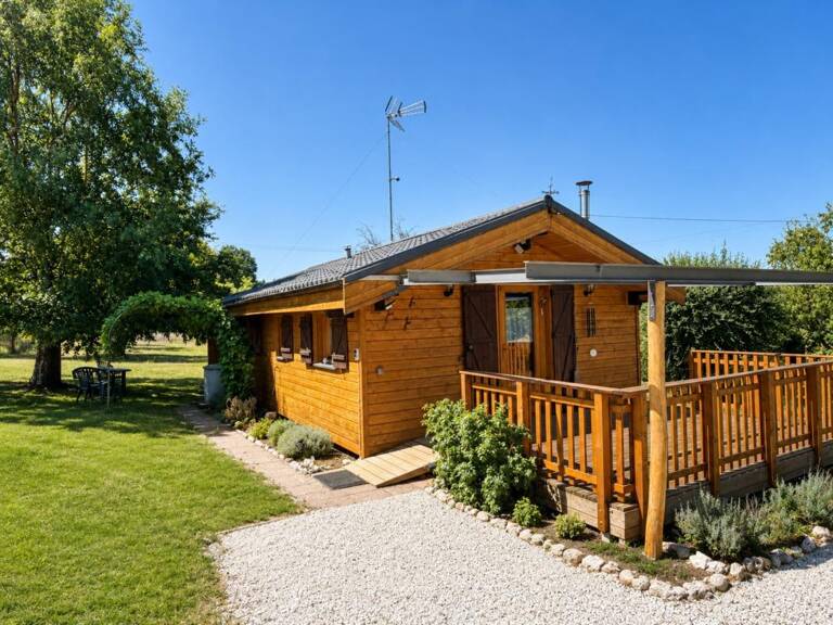 CONFORTABLE CHALET SUR GRAND PARC ARBORÉ — photo 1