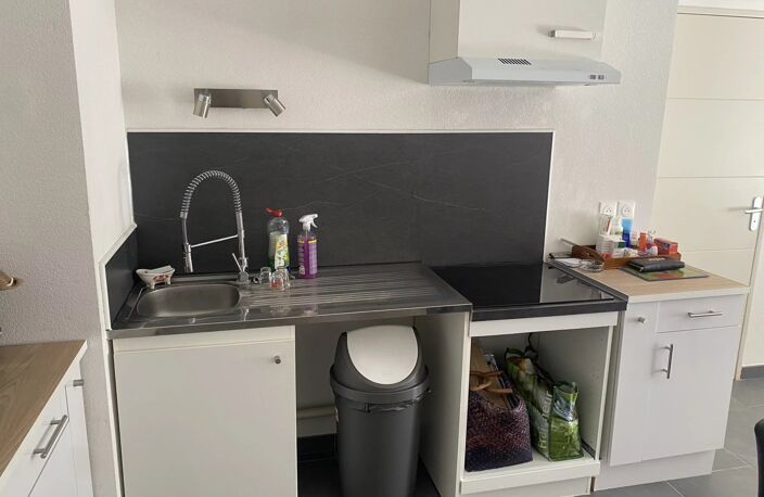 VENTE T2 avec Terrasse-jardin — photo 4