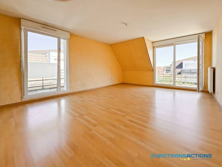 OBERHOFFEN-SUR-MODER, Appartement F4 de 80m² avec 2 terrasses et — photo 1
