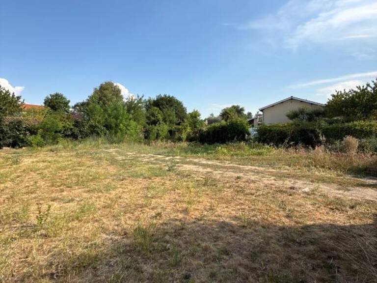 Terrain constructible sur Chatuzange le Goubet — photo 1