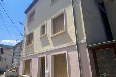 Maison 5 pièces 900 €