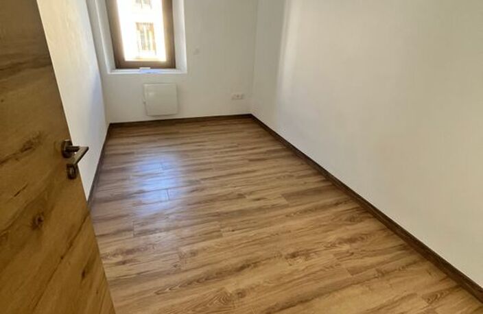 Appartement de 70m2 à louer sur Saint-Pons-de-Thomières — photo 2