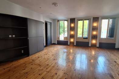 Appartement 3 pièces 690 €