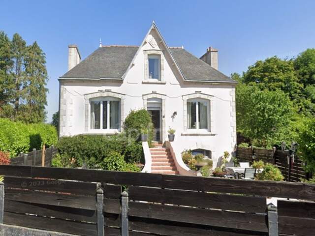 EXCLUSIVITE -PLEVIN- Maison conviviale 176 m2 - Grand jardin arboré/paysager - dépendances - proche de CARHAIX — photo du bien