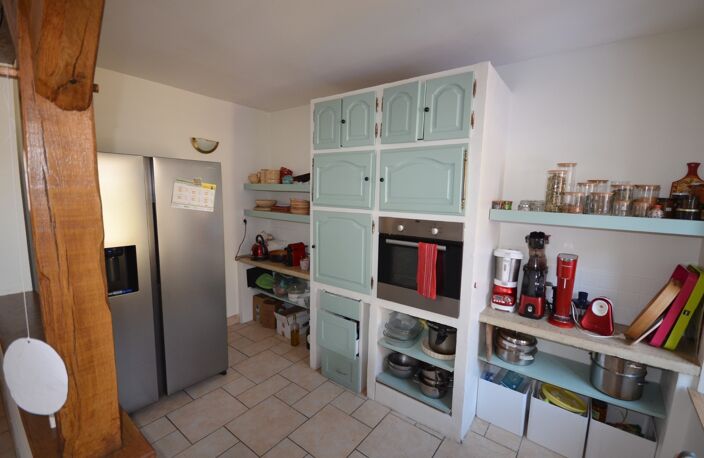 Proche de CHATILLON SUR MARNE (51) à vendre Belle maison en pierre rénovée avec dépendance — photo 4