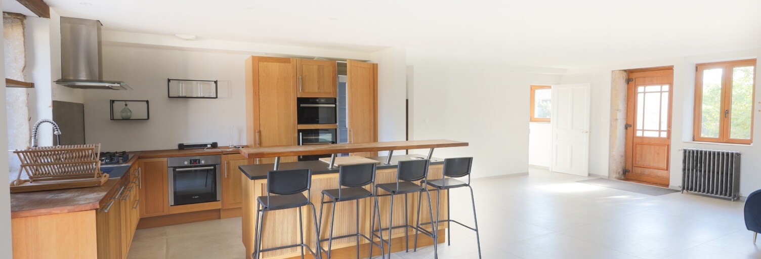 Maison 6 Pièces 249 m² à vendre à Saint-Denis-lès-Bourg (01000)