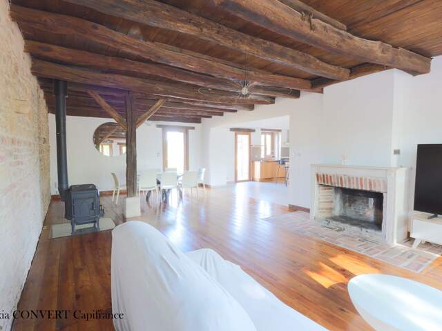 Ferme Rénovée à vendre 6 pièces 249m² SAINT DENIS LES BOURG (01) — photo du bien