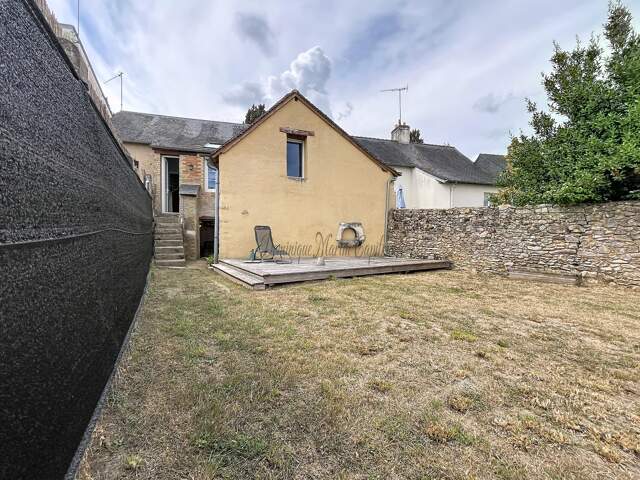 PARIGNE L'EVEQUE CENTRE(72)-Maison à vendre 5 pièces - 87 m² – 4 CHAMBRES – JARDIN – DPE C — photo du bien