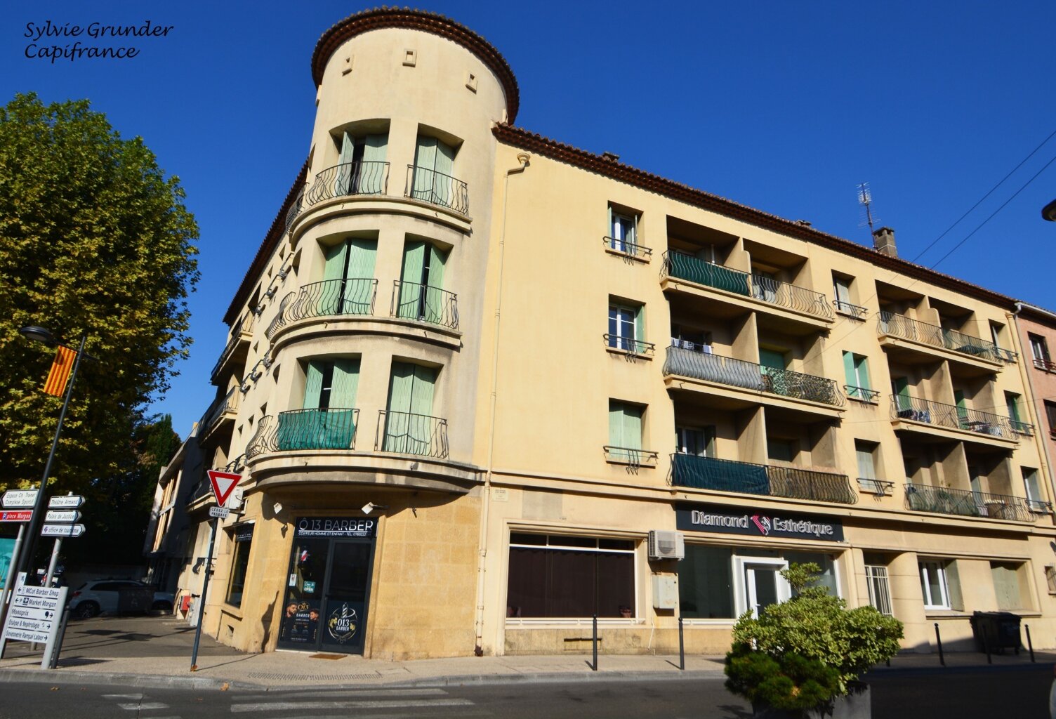 Appartement à vendre 2 pièces SALON DE PROVENCE (13) — photo 1