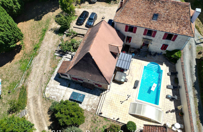 Dpt Dordogne (24), à vendre 11 pièces proche Thiviers (24) propriété de 325 m², terrain 22200 m², dépendance, piscine — photo 4