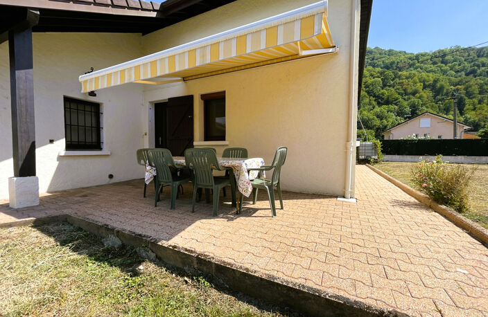 Maison individuelle et garage sur terrain clos — photo 2