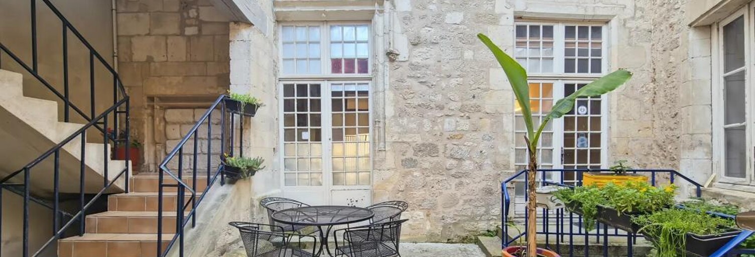 Appartement 6 Pièces 182 m² à vendre à Saintes (17100)