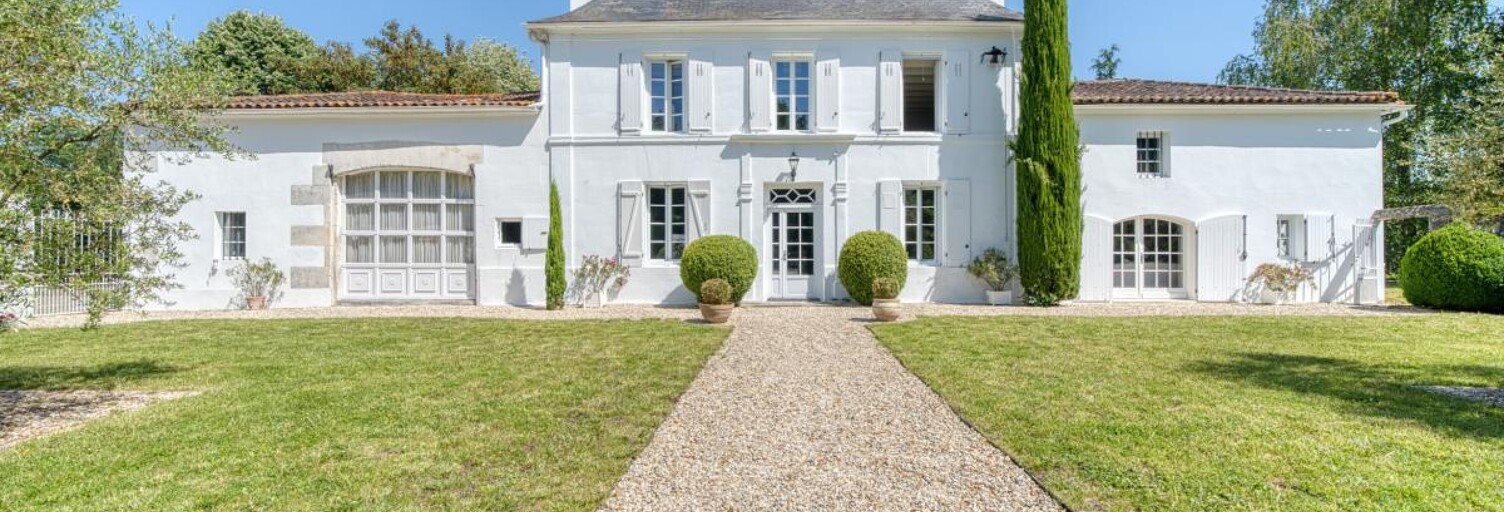 Maison 10 Pièces 270 m² à vendre à Saint-Laurent-de-Cognac (16100)