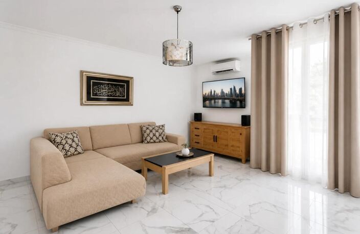 À VENDRE EN EXCLUSIVITÉ – T4 RÉNOVÉ – DERNIER ÉTAGE AVEC BALCON — photo 2
