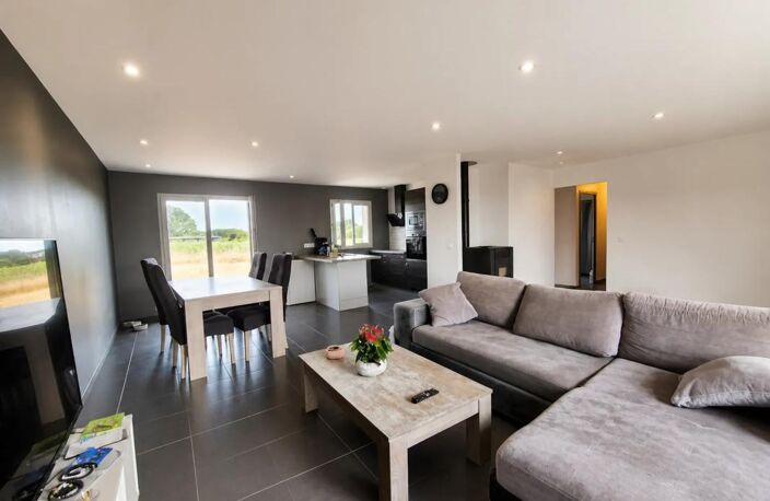 Maison de 5 pièces de 100 m² à Mainxe-Gondeville — photo 2