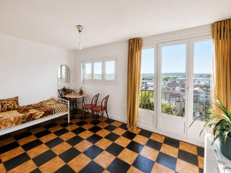 Appartement 1 pièce de 30 m² situé à Villiers-le-Bel — photo 1