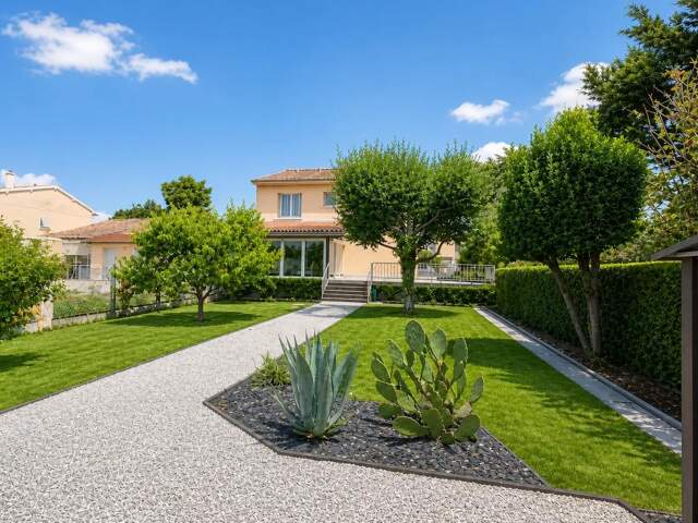 Maison de 7 pièces de 156 m² à Talence — photo du bien