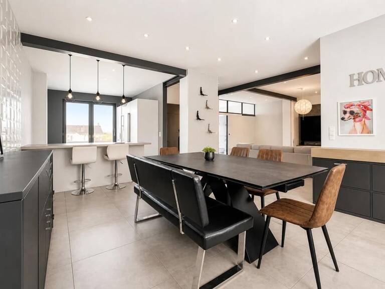 Maison de 8 pièces de 197,6 m² à Yutz — photo 1
