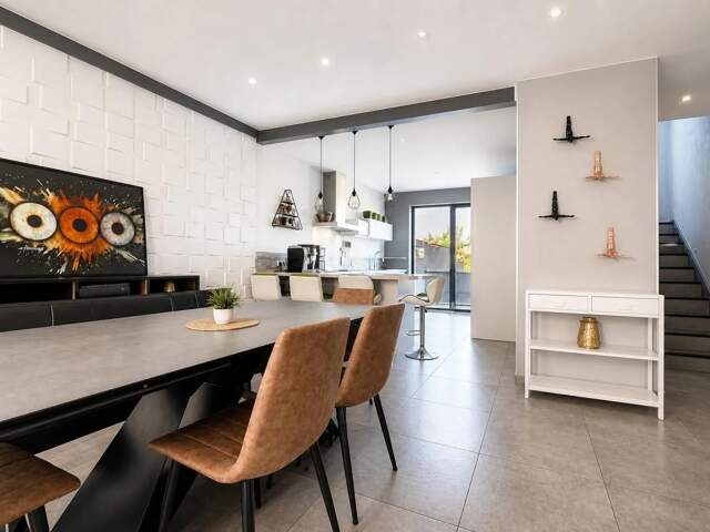 Maison de 8 pièces de 197,6 m² à Yutz — photo du bien