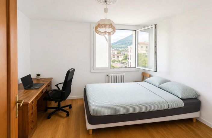 Appartement T4 de 71 m² à Annecy — photo 4