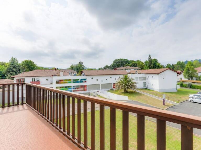 Appartement T4 CAMBO-LES-BAINS – 77 m² avec balcon, grenier et stationnement — photo 1