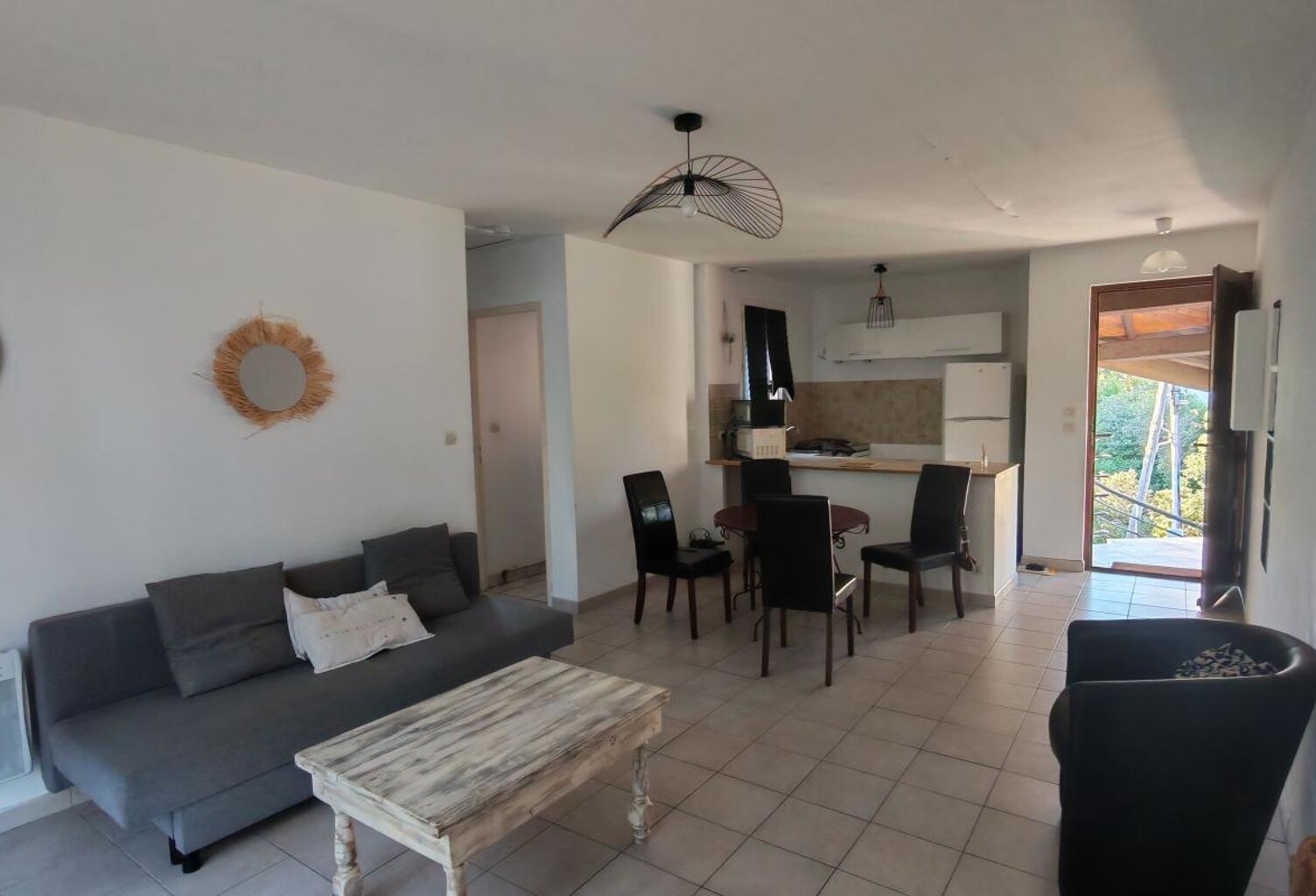 Appartement de type 2 meublé à louer, Villeneuve les Avignon — photo 1