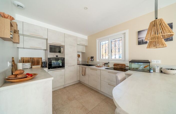 Maison À Vendre La Teste de Buch 33260✨ Rénovation 2024: Plain-pied clés en main au calme absolu ! — photo 2