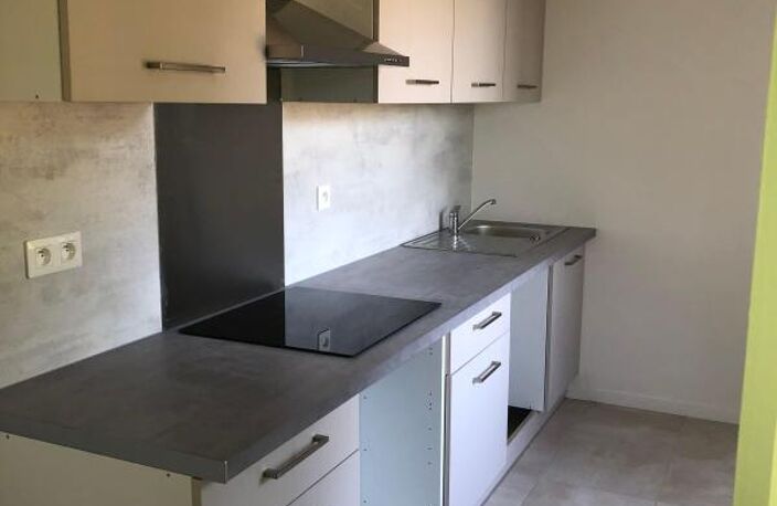 Maison 4 chambres - 103,75 m² SAINT PIERRE DU MONT — photo 3