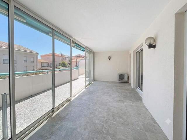 Appartement À Vendre — photo du bien