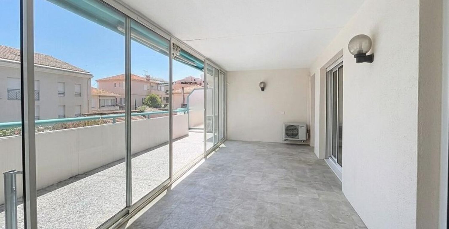 Appartement À Vendre — photo 1