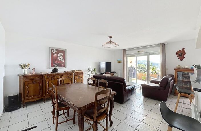 Appartement À Vendre dans les Hauteurs de Saint Raphael — photo 3