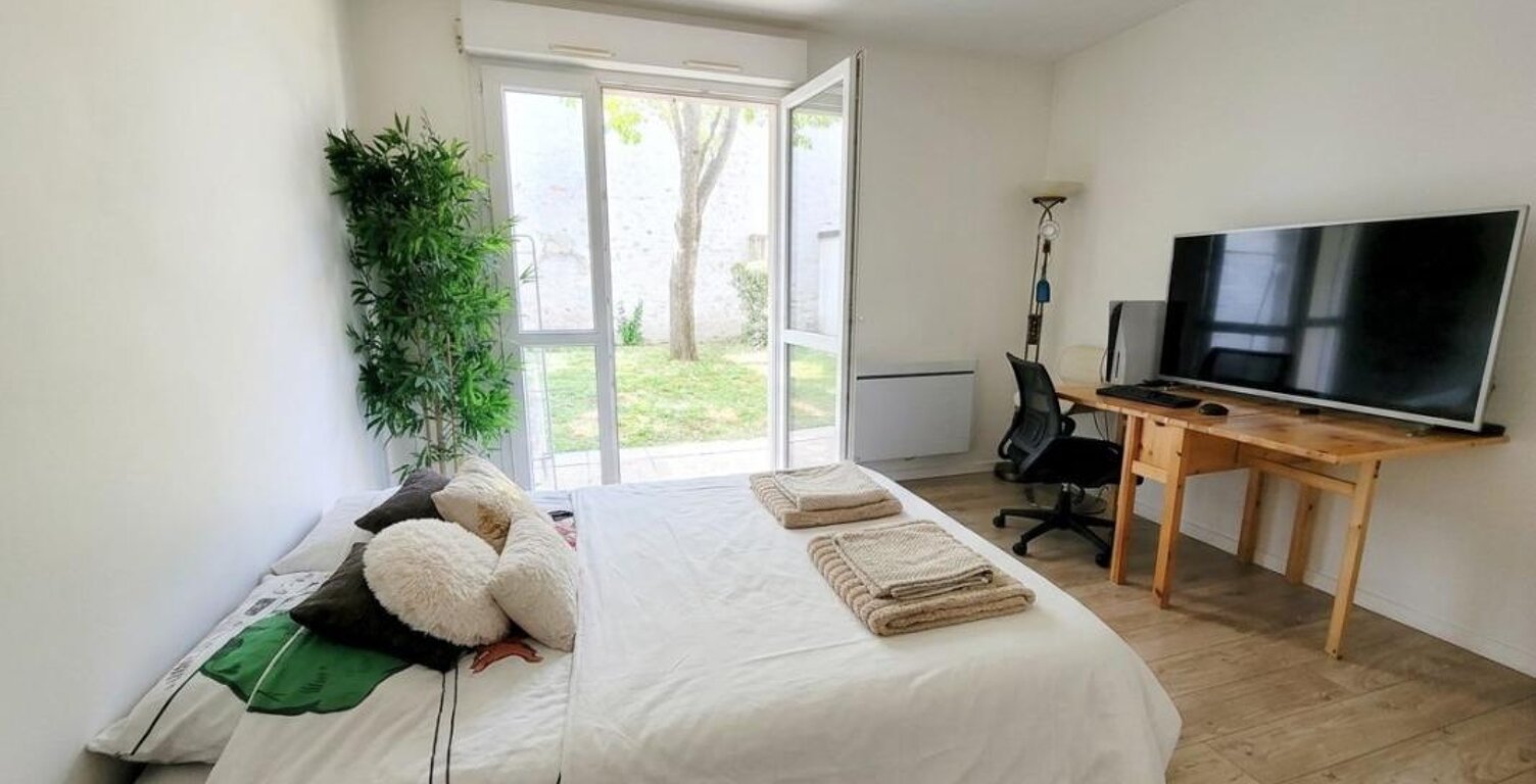 DANTON / UNIVERSITE - IDEAL ETUDIANT STUDIO AVEC JARDIN À VENDRE - LIBRE — photo 1