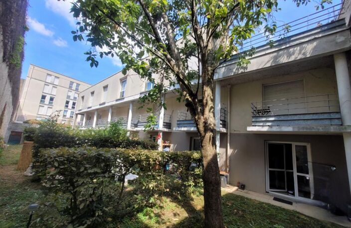 DANTON / UNIVERSITE - IDEAL ETUDIANT STUDIO AVEC JARDIN À VENDRE - LIBRE — photo 2