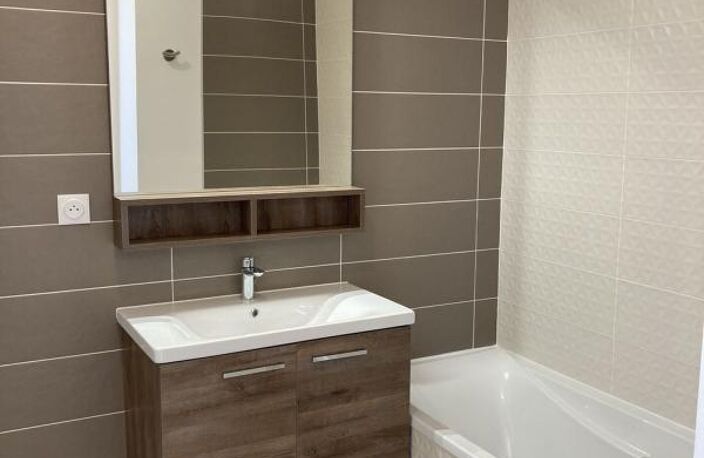 Appartement À Louer — photo 3