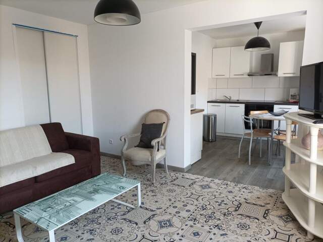 APPARTEMENT T2 meublé — photo du bien