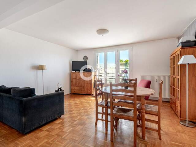 Appartement T5 avec balcon et vue dégagée – Limoges proche toutes commodités — photo du bien