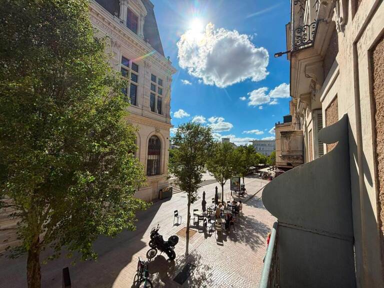Appartement À Vendre — photo 1