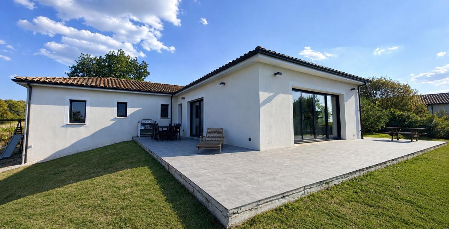 Maison de plain-pied T6 à 10 minutes de CAHORS — photo 1