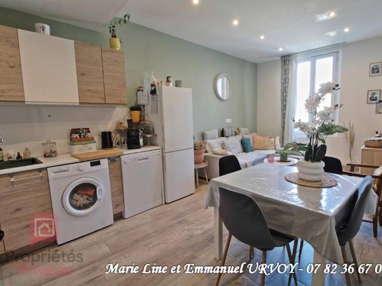 Barbentane 13570 ; Appartement T3 au 1er étage - 52 m² -  parking - — photo 1