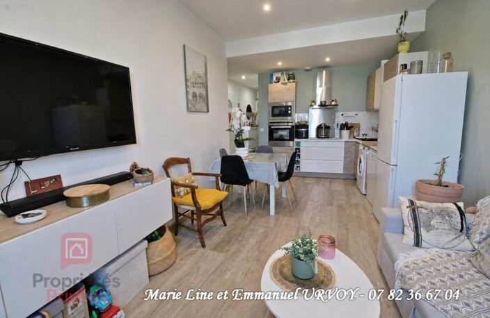 Barbentane 13570 ; Appartement T3 au 1er étage - 52 m² -  parking - — photo 2