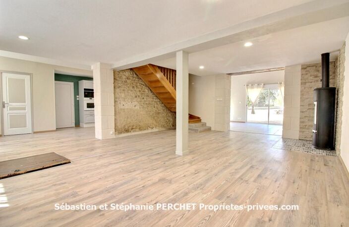 Maison de charme rénovée de 116 m² avec hangar et terrain de 2 630 m² — photo 3