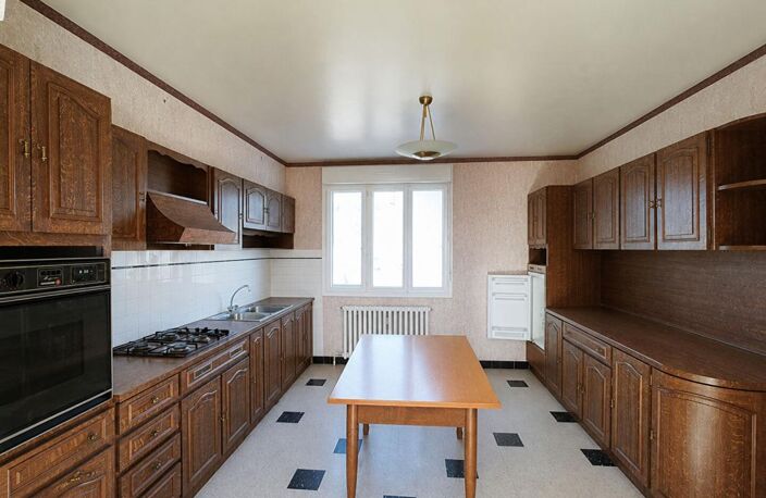 29520 Châteauneuf du Faou 4 chambres 139 m2 sous sol — photo 3