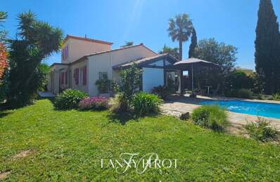 A Saint-Cyprien, maison 4 faces de 120m² sur une parcelle de 838m² avec piscine et garage — photo du bien