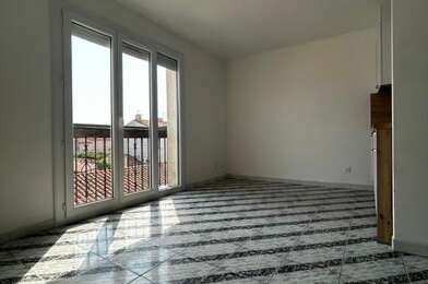 Appartement 3 pièces 582 €