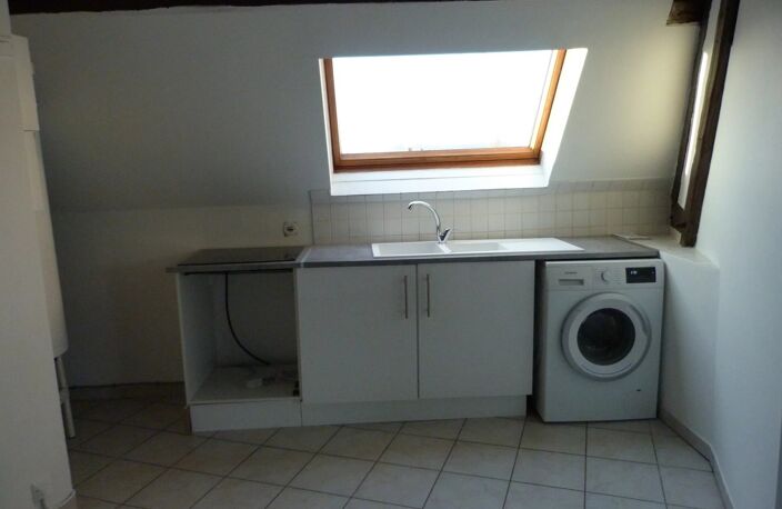 Vierzon Centre-ville - T3 - 2 chambres - semi meublé — photo 3