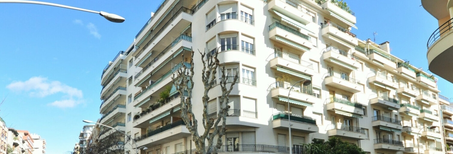 Garage  13 m² à louer à Nice (06000)
