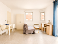 STUDIO DE 27M2 AVEC TERRASSE SUR LE PORT DE PLAISANCE DE POR — photo 4