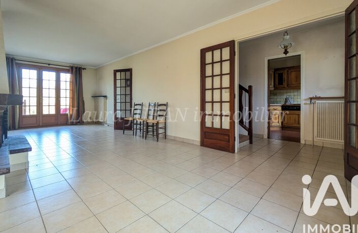 Vente Maison/villa 8 pièces — photo 2